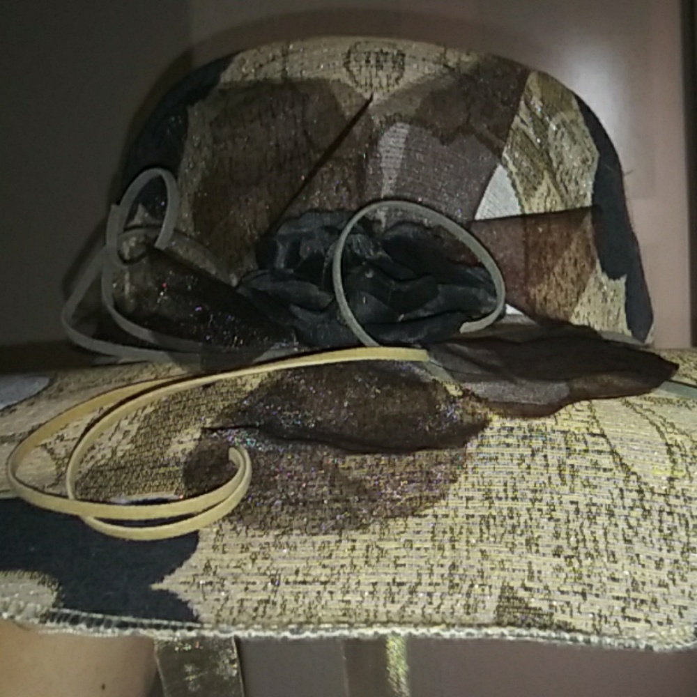 Polyester tan decorated hat 🍾